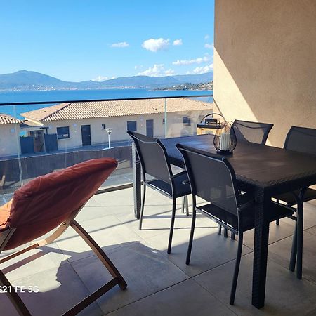 Appartement De Standing Bord De Mer Pietrosella 外观 照片