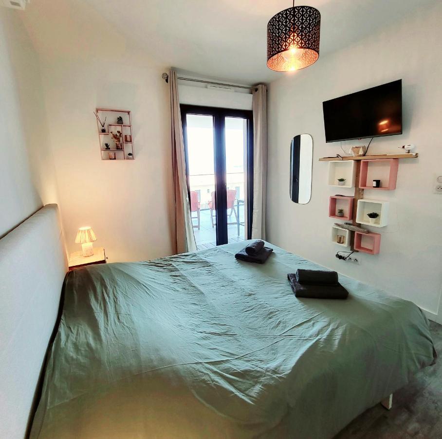 Appartement De Standing Bord De Mer Pietrosella 外观 照片