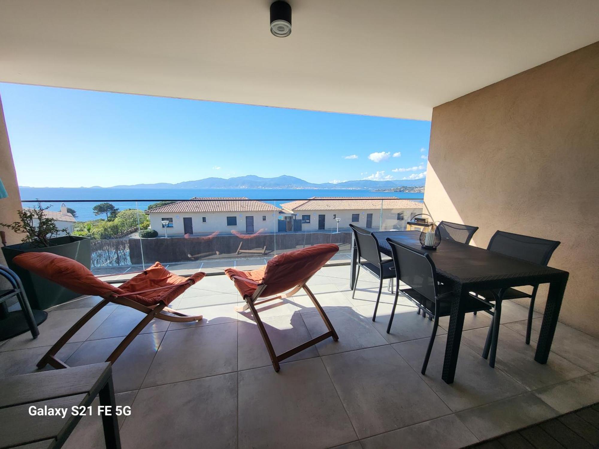 Appartement De Standing Bord De Mer Pietrosella 外观 照片